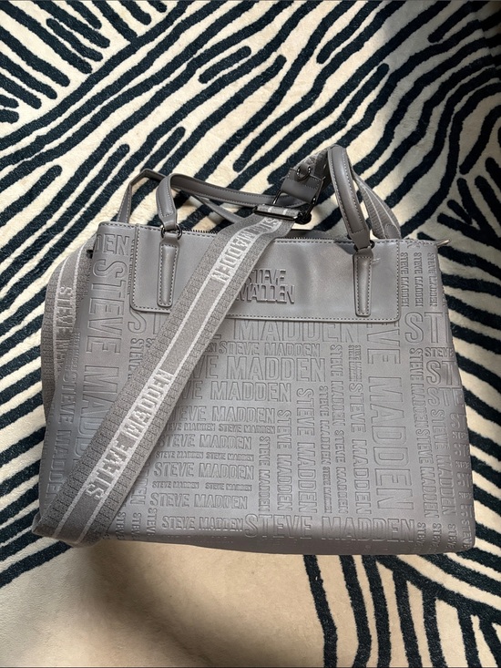 Steve Madden Handbags - Steve Madden Gray Embossed Logo Shoulder Bag